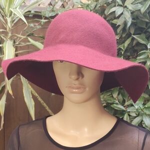 Forever 21 100% Wool Burgundy M/L Floppy Hat